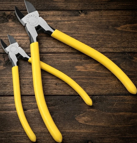 2pcs wire cutters - wire, side